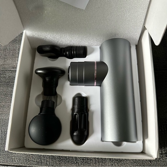 ✨Host Pick✨ Mini Massage Gun model CM20C NIB - Picture 5 of 5